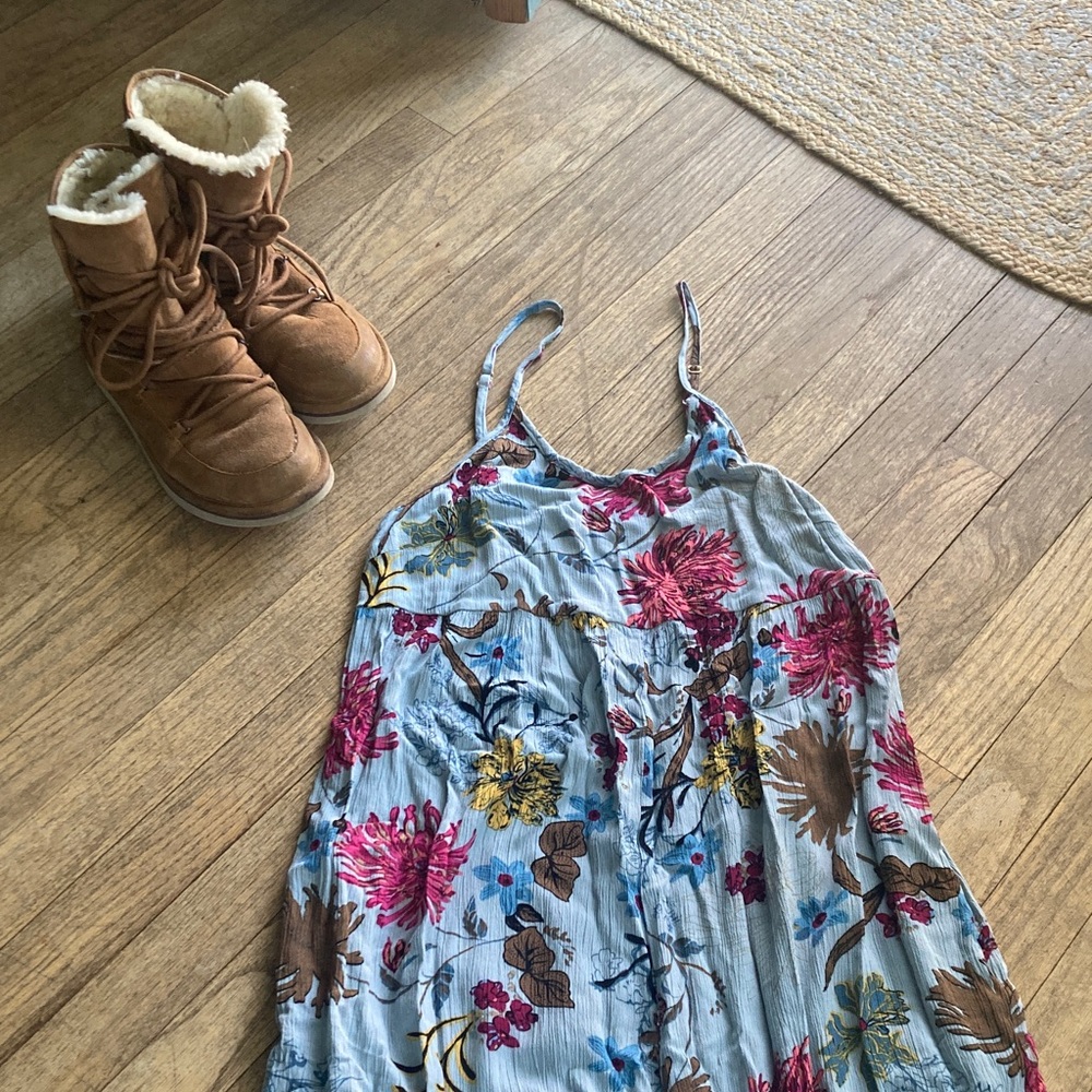 NATURAL LIFE Floral Jumpsuit SZ S - Blue and Pink with pockets